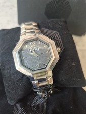 BNIB Versace Versus Ladies Watch Labyrinth Octagonal Silver Tone boxed