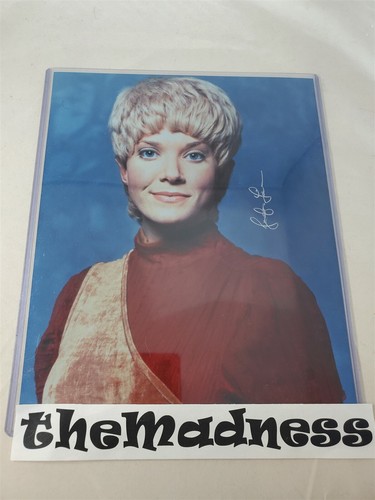 Signed autographed x10 - autographed, 8"x10"