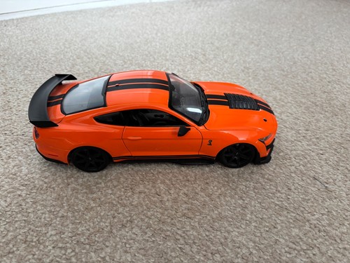 Maisto scale 2020 ford - scale,