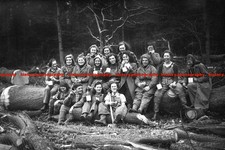 F007702 Land Girls of Timber