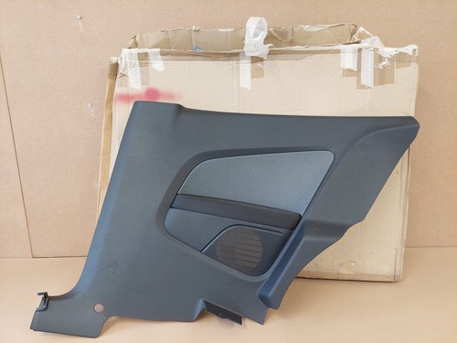 Polo rear left side - rear,