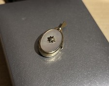 Vintage Mother Of Pearl Faced Oval Rolled Gold Locket Art Deco