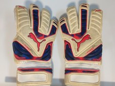Puma evoPOWER Grip 1 Goalkeeper Gloves (Style No. 041054) Size 9.5