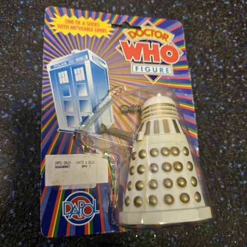Damaged doctor who figure - damaged,