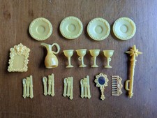 Barbie Princess And The Pauper castle Palace Play set 2004 Accessories Dinner