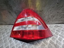 MERCEDES C180 BRAKE LAMP REAR LIGHT RIGHT 1.8L AUTO PETROL W203 SALOON 2007