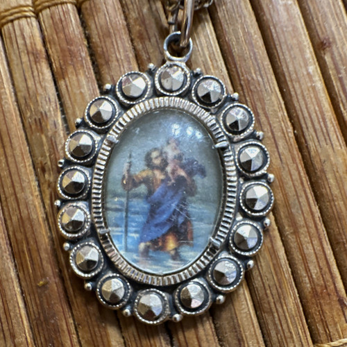 Vtg silver tone - silver, oval