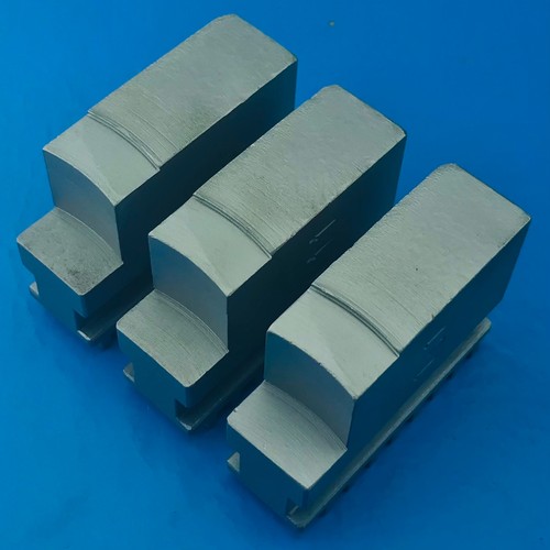Soft scroll jaws fit - scroll, to