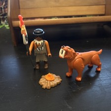 playmobil cave man  and sabre