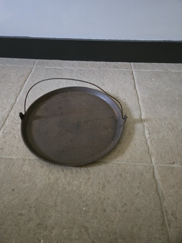Antique unbranded cast iron - antique,