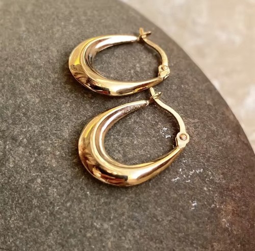 9ct yellow gold hoop - yellow,