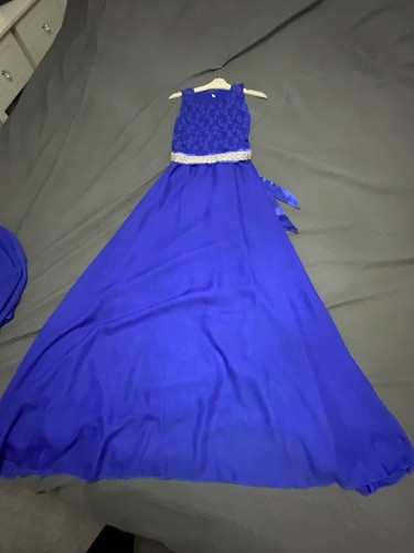Size royal blue bridesmaid - 6,