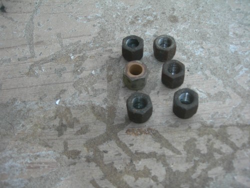 Bedford 350 thread nut - ,