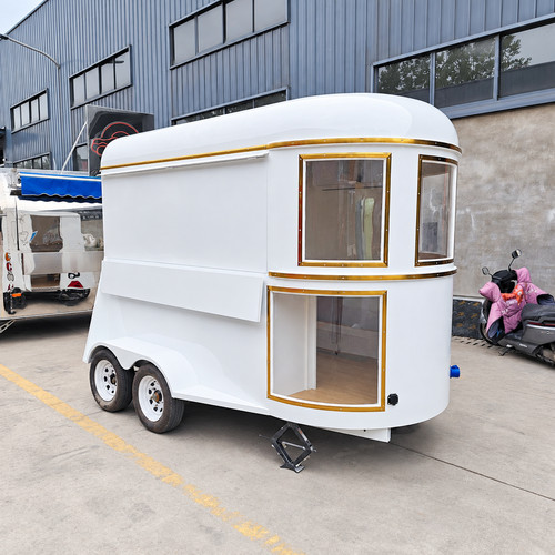 White twin axle horsebox - white,