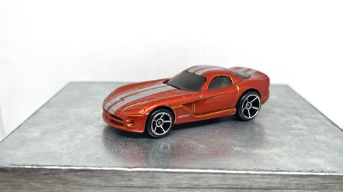 Hot wheel 2006 dodge viper - hot,