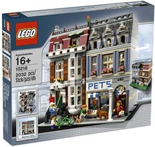 LEGO Creator 10218 Pet Shop - New and Sealed - Worldwide Shipping