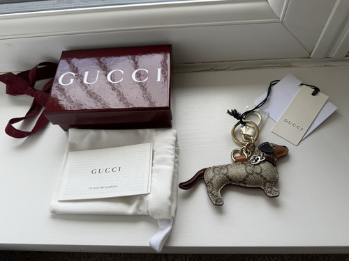 Gucci logo dog charm - gucci, gg