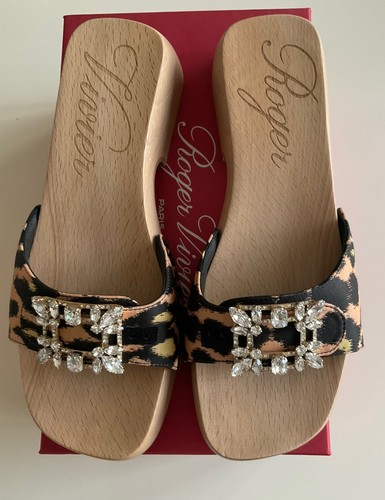Roger vivier wooden clogs - wooden,