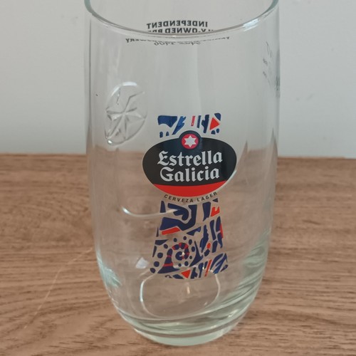 Estrella galicia beer lager - galicia,