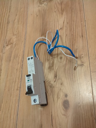 Sentry h7932s amp rcbo - 6,