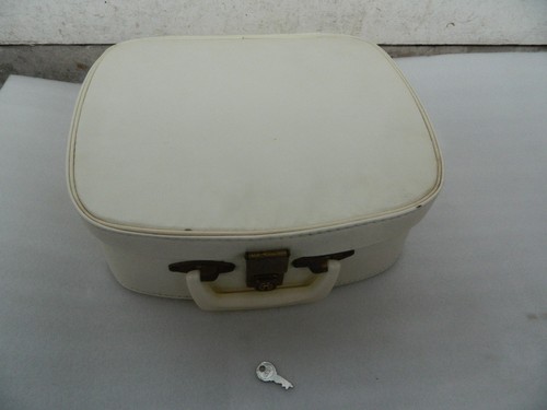 Vintage vanity weekend case - weekend,