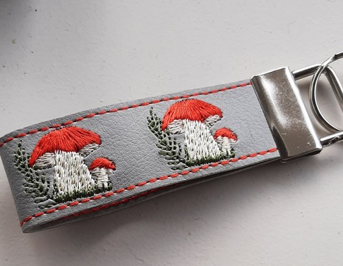 Handmade machine embroidered - handmade,