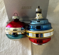 2 Vintage Patriotic Tornado