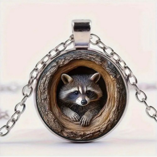Raccoon tree hole round - in,