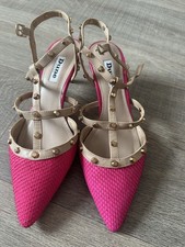 Beautiful Dune T Bar Kitten