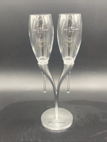 Moet chandon pair of duo - chandon,