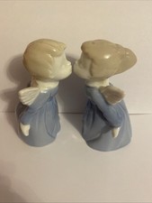 Bristolian  Porcelain Kissing Angels Figurines Pastel Colours Made In Japan