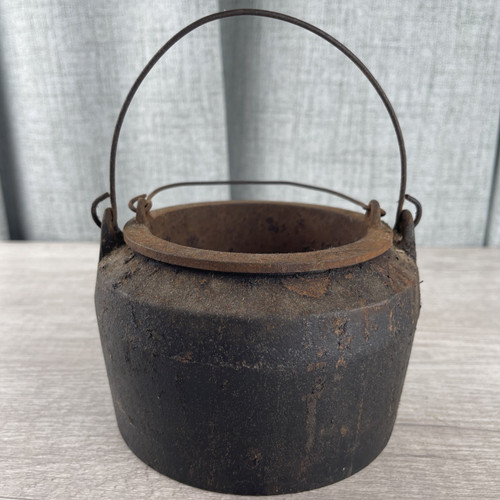 Vintage cast iron - cast, pot