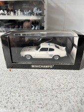 Minichamps 1/43 Ford Capri