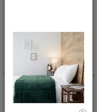 Cozee Home Velvetsoft Filled Throw Green Brand New Without Tags