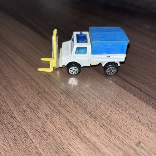 Used majorette mercedes - mercedes, unimog