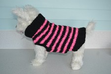 MEDIUM  13 INCH LONG HAND  KNITTED DOG   JUMPER BLACK /  PINK CHIHUAHUA WESTIE