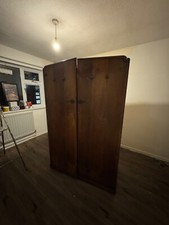 Austin Suite wardrobe circa