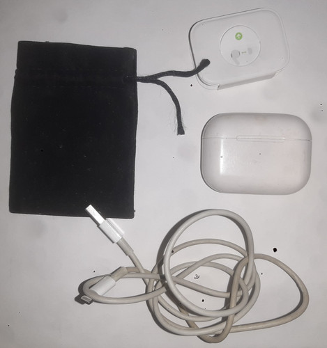 Apple airpods pro - apple, with
