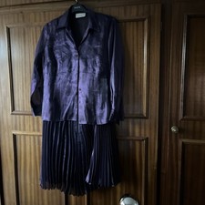 Ann Harvey Ladies Pleated Skirt Suit, Size 16
