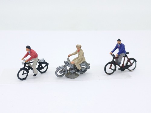 Preiser figures cyclists - preiser,