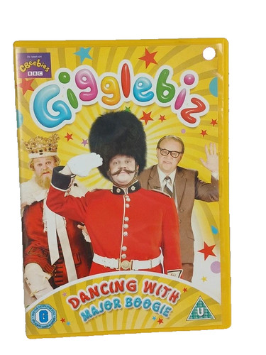 Gigglebiz dancing with major - gigglebiz,