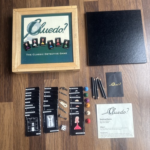 Cluedo board game parker - cluedo,