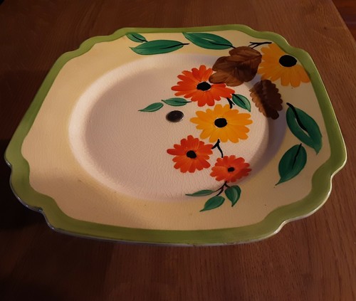 Lovely vibrant vintage hand - vibrant,