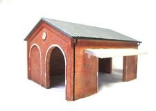 HORNBY Skaledale R9636 (Resin) Great Northern Skale Regis Goods Shed - OO Gauge