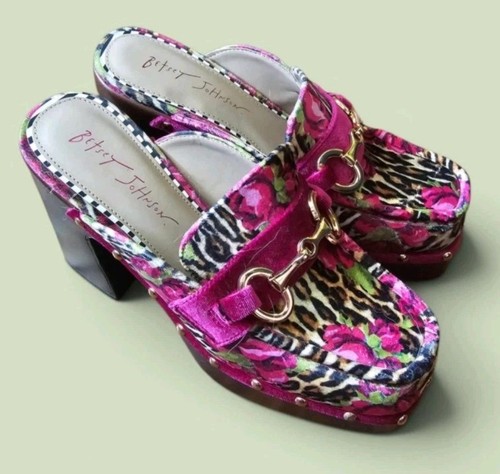 Nwot betsey johnson - betsey,