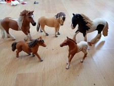3 Schleich Horses and 2 Fouls