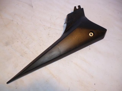 Left saddle flank yamaha - saddle,