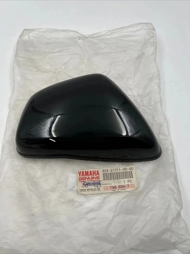 Yamaha side cover - cover, 1