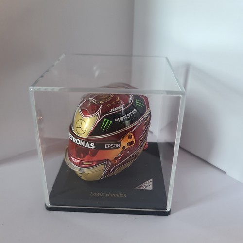 Spark scale mini helmet - 1/5,