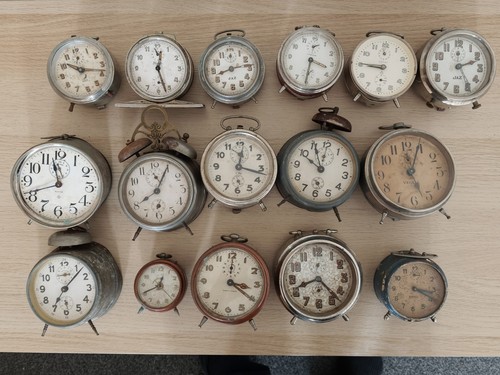 Vintage alarm clocks job - 16,